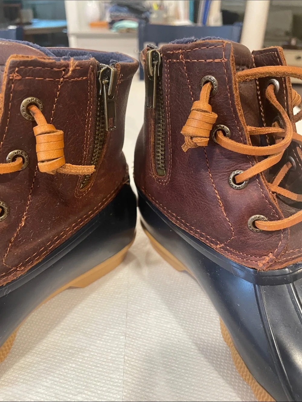 Sperry women’s duck